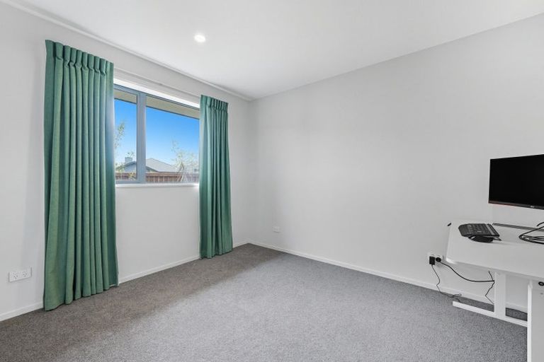 Photo of property in 2 Crest Place, Rolleston, 7615