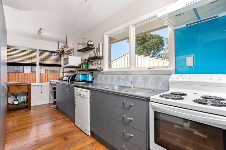 Photo of property in 8 Bermuda Drive, Hornby, Christchurch, 8042