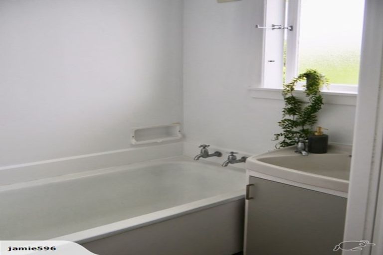 Photo of property in 5c Pembroke Street, Westown, New Plymouth, 4310