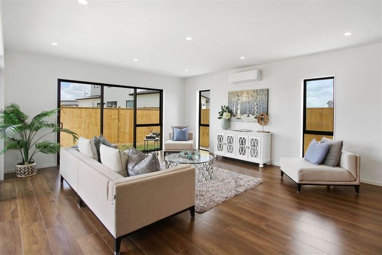 Photo of property in 13 Kaitiaki Drive, Clarks Beach, 2122