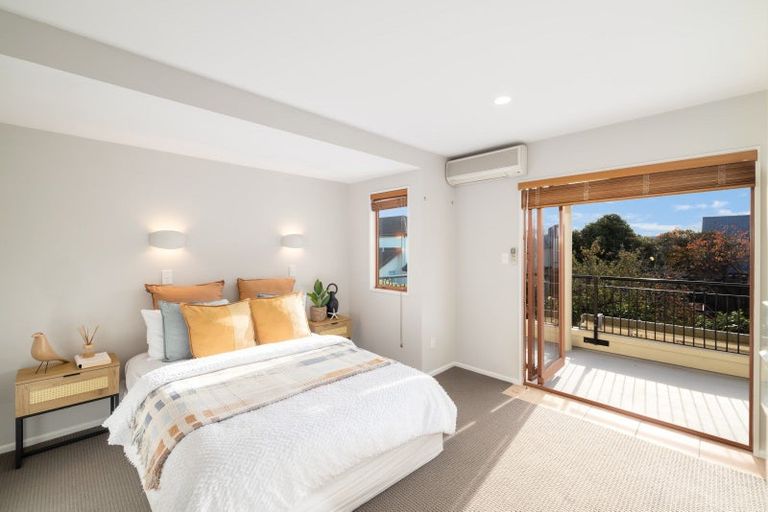 Photo of property in 21a Bryndwr Road, Fendalton, Christchurch, 8052