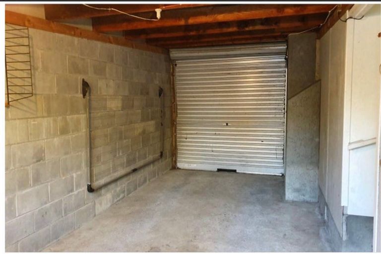 Photo of property in 176 Cambridge Street, Levin, 5510