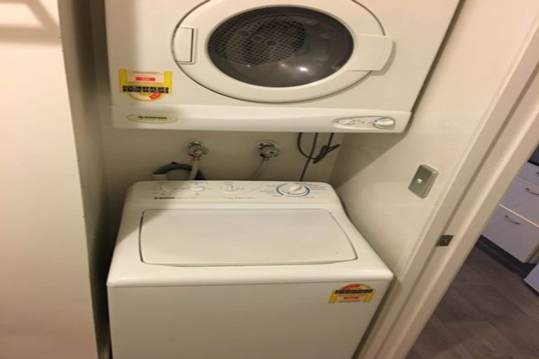 Photo of property in 15 Nelson Street, Howick, Auckland, 2014