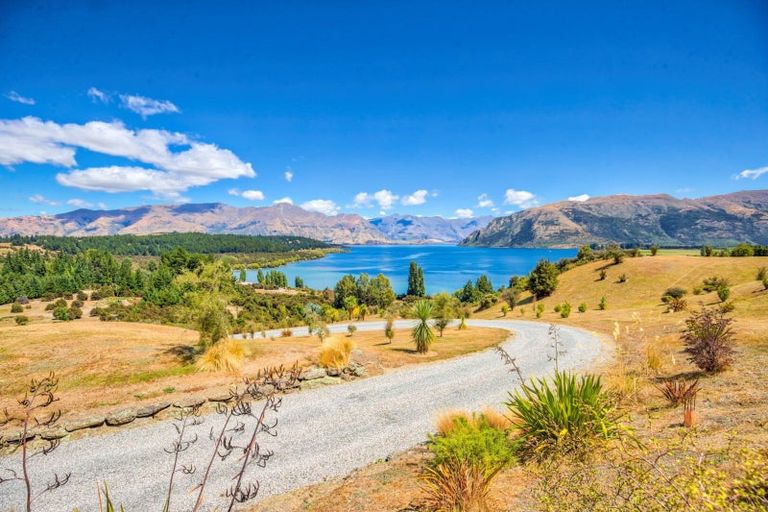Photo of property in 354 Dublin Bay Road, Albert Town, Wanaka, 9382