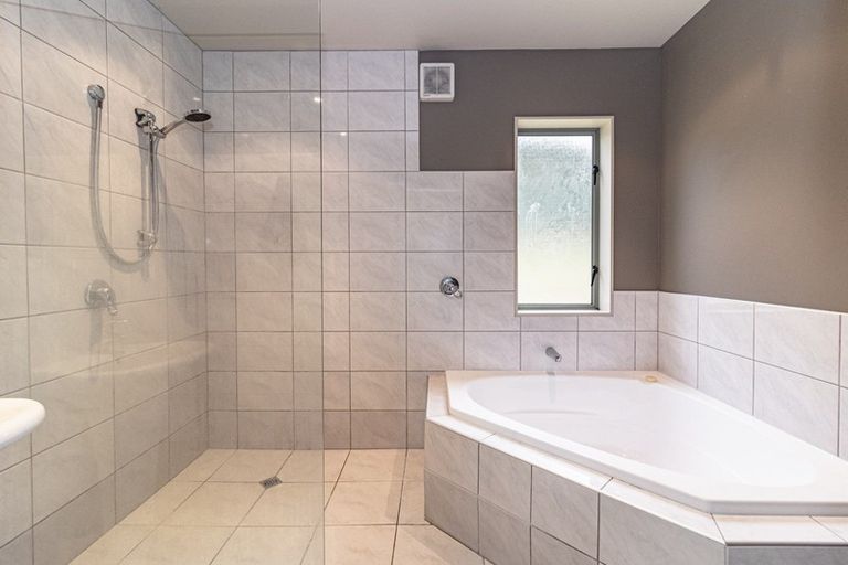 Photo of property in 2 Diana Place, Otamatea, Whanganui, 4500