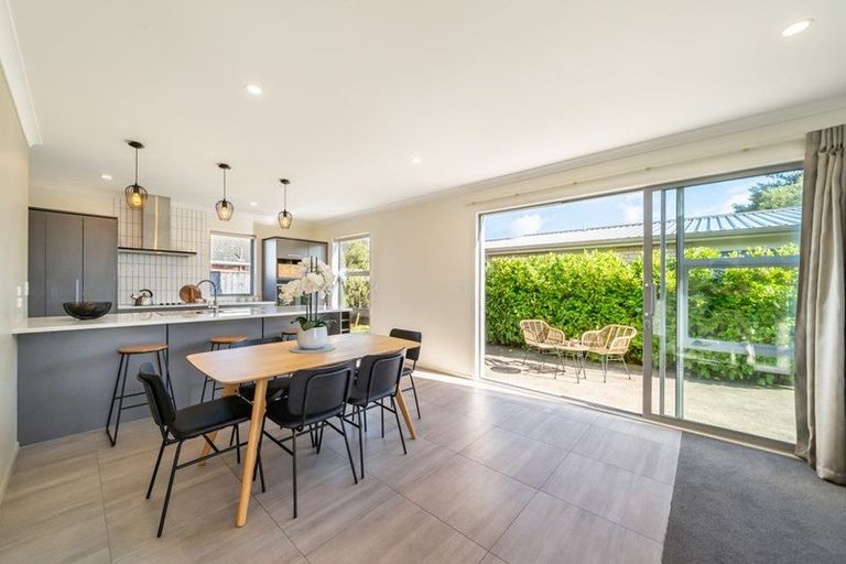 Photo of property in 6 Yeats Grove, Trentham, Upper Hutt, 5018