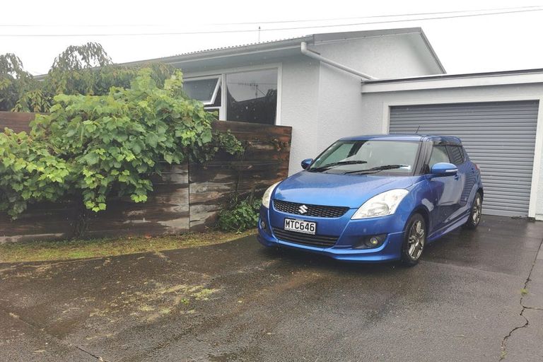 Photo of property in 1/1302 Caroline Road, Mayfair, Hastings, 4122