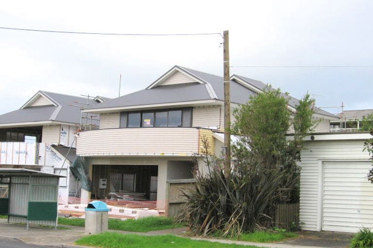 Photo of property in 82 Bay Street, Red Beach, 0932