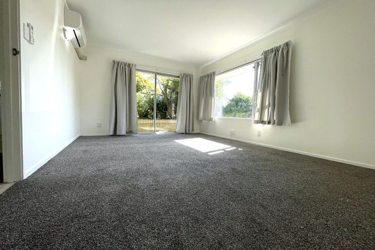 Photo of property in 2/123a Gossamer Drive, Pakuranga Heights, Auckland, 2010