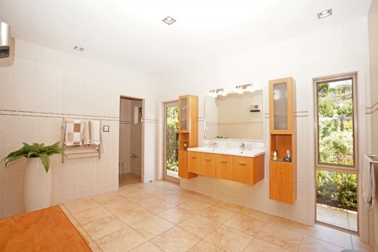 Photo of property in 978 Cove Road, Waipu, 0582