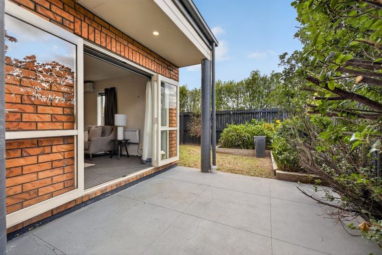 Photo of property in 76 Barbour Street, Waltham, Christchurch, 8011