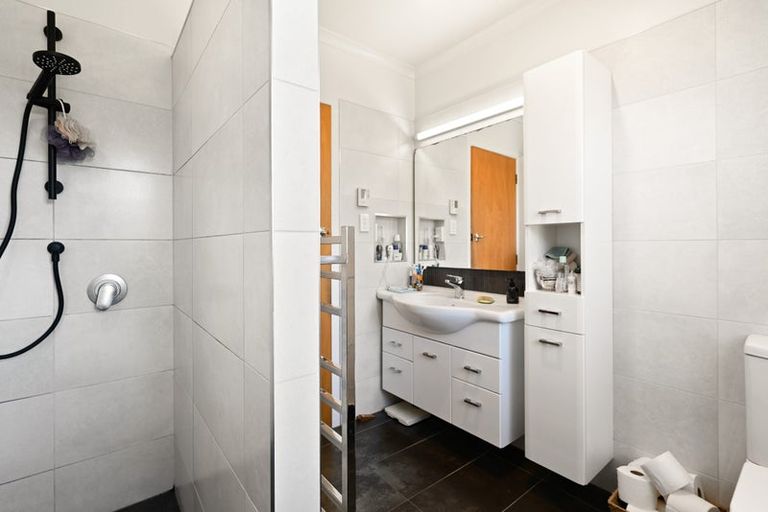 Photo of property in 32 Fuchsia Avenue, Pukete, Hamilton, 3200