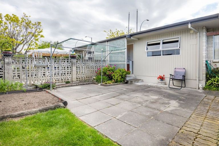 Photo of property in 1/90 Napier Road, Havelock North, 4130