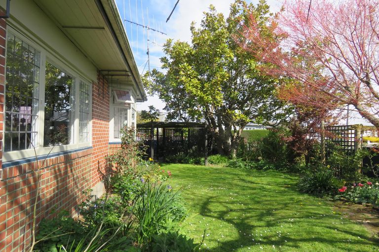 Photo of property in 2 Allnatt Street, Temuka, 7920