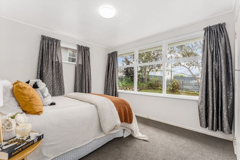 Photo of property in 421 Warspite Avenue, Ascot Park, Porirua, 5024