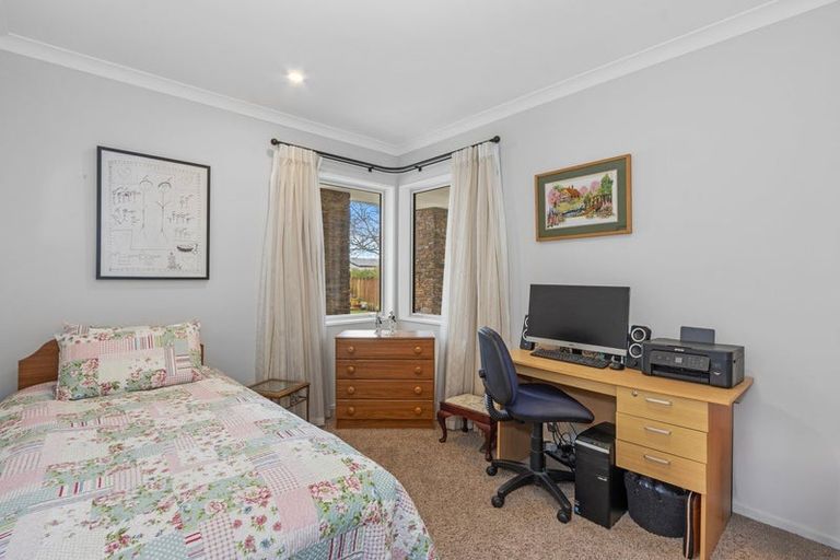 Photo of property in 92 Halberg Street, Dallington, Christchurch, 8061