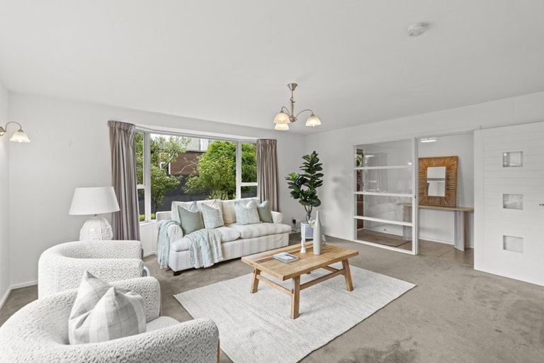 Photo of property in 2/14c Cashmere Road, Cashmere, Christchurch, 8022