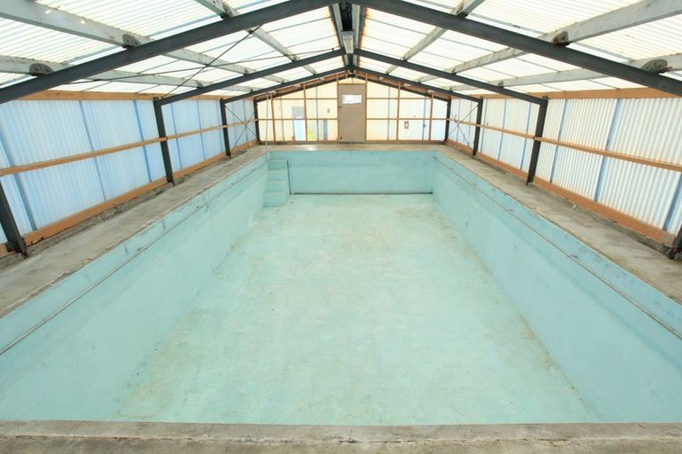 Photo of property in 122 Tuhikaramea Road, Dinsdale, Hamilton, 3204