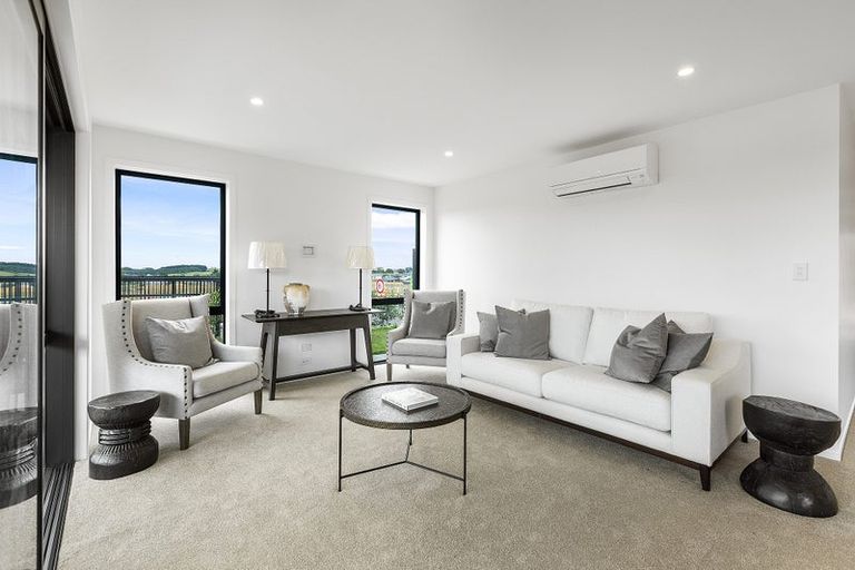 Photo of property in 7 Camellia Court, Palmerston North, 4414