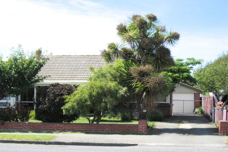 Photo of property in 77 Bridge Street, New Brighton, Christchurch, 8062