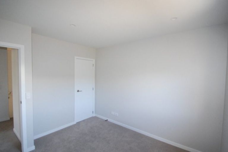 Photo of property in 56d Nicholson Road, Khandallah, Wellington, 6035