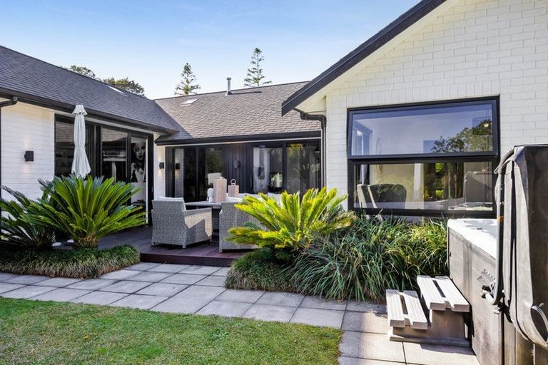 Photo of property in 14 Brooklands Road, Brooklands, New Plymouth, 4310