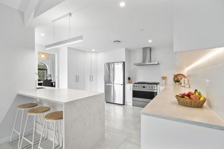 Photo of property in 56 Solway Avenue, Ilam, Christchurch, 8041