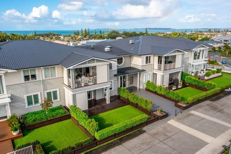 Photo of property in 192 Landmark Terrace, Orewa, 0931
