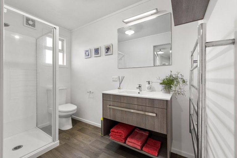 Photo of property in 19 Taipari Avenue, Raglan, 3225