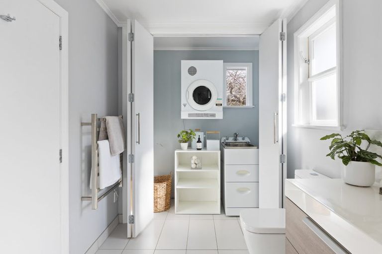 Photo of property in 34a Abbotleigh Avenue, Te Atatu Peninsula, Auckland, 0610