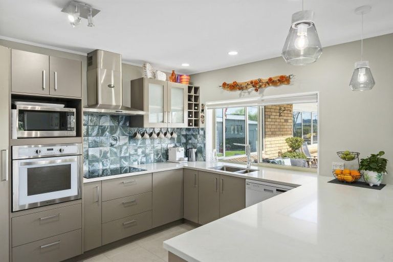 Photo of property in 590 Clevedon Kawakawa Road, Clevedon, Papakura, 2585