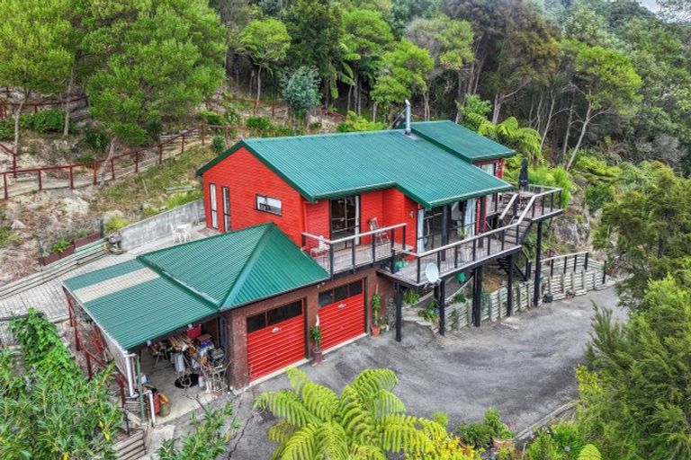 Photo of property in 25a Milton Terrace, Picton, 7220