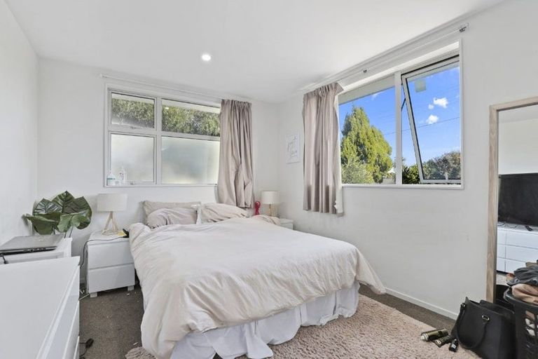 Photo of property in 1/4 Littler Place, Hamilton East, Hamilton, 3216