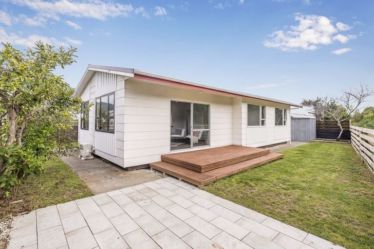 Photo of property in 14b Cypress Grove, Paraparaumu, 5032