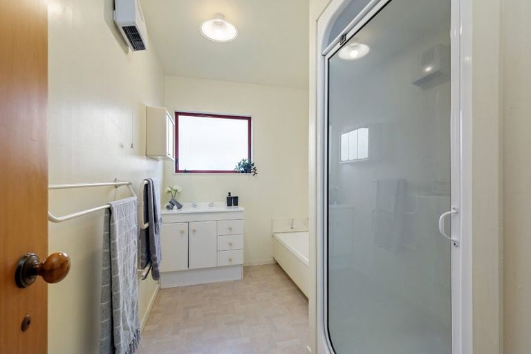 Photo of property in 45a Leighton Avenue, Waiwhetu, Lower Hutt, 5010