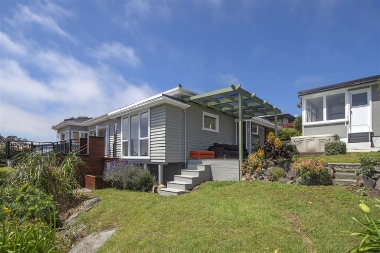 Photo of property in 51 Marama Crescent, Mount Pleasant, Christchurch, 8081