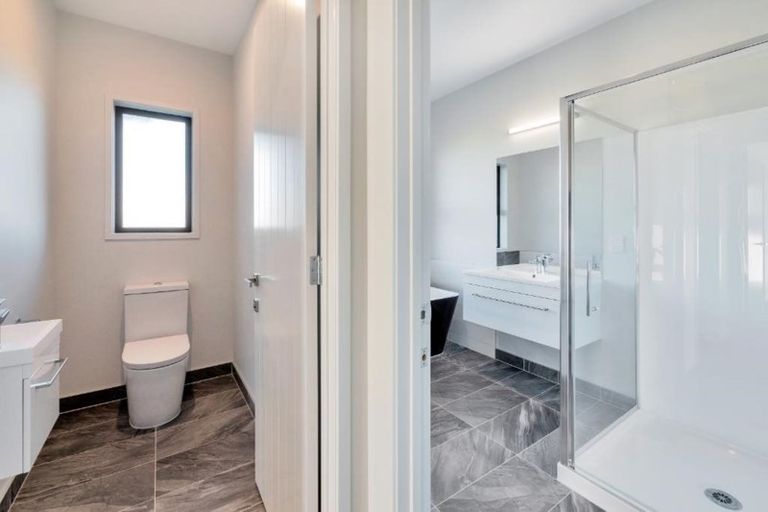 Photo of property in 24 Dame Nganeko Drive, Glenbrook, 2681