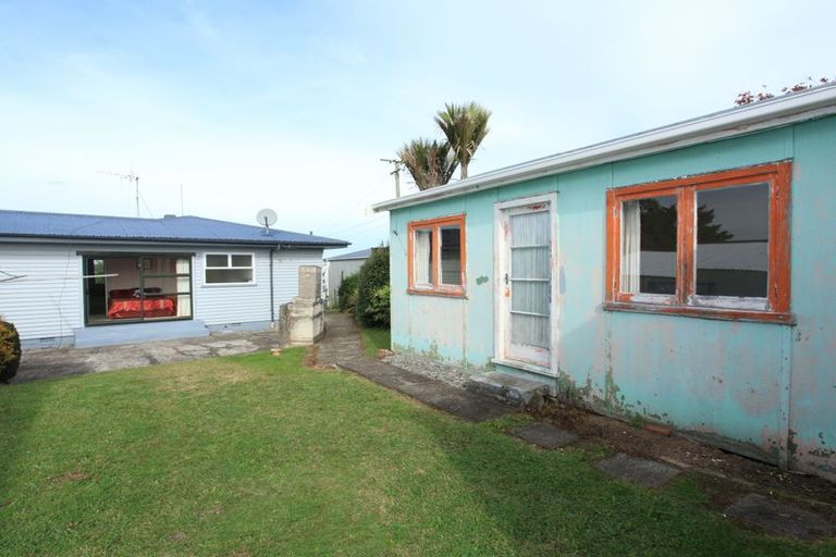 Photo of property in 122 Tuhikaramea Road, Dinsdale, Hamilton, 3204