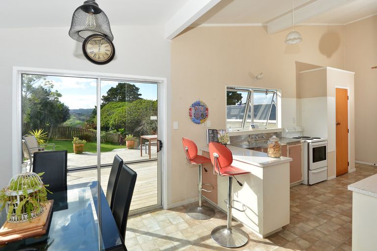 Photo of property in 57 Gorge Road, Maungaturoto, 0520