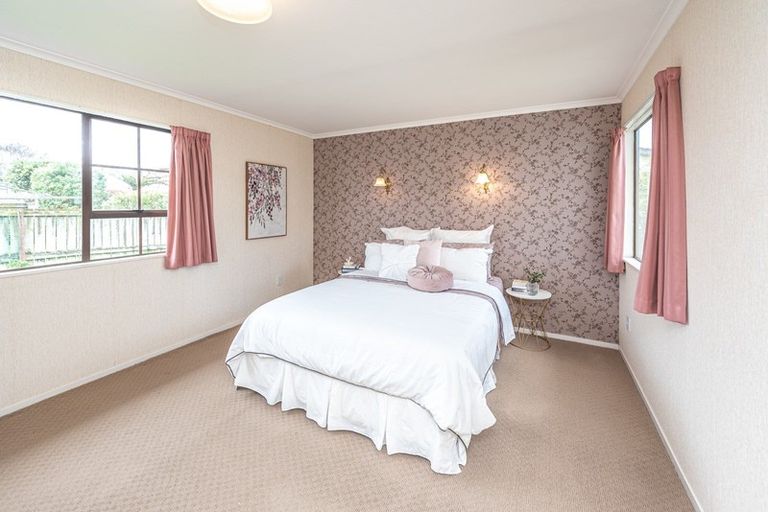 Photo of property in 6b Akepiro Place, Tawhero, Whanganui, 4501