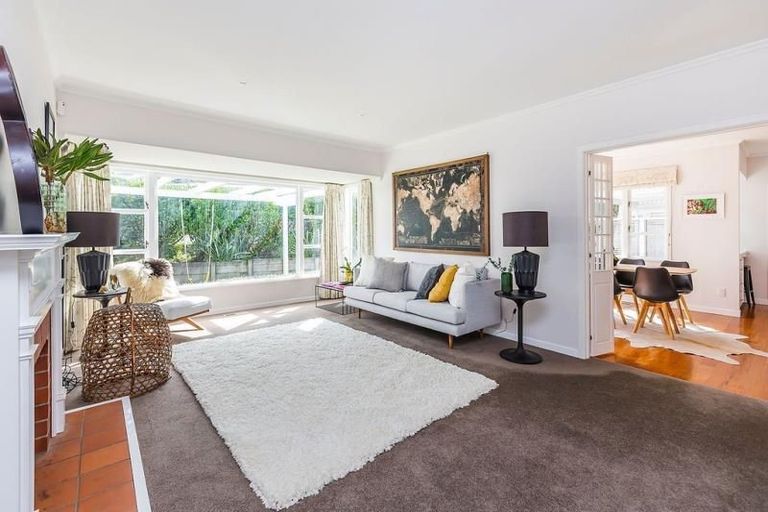 Photo of property in 45 Delhi Crescent, Khandallah, Wellington, 6035