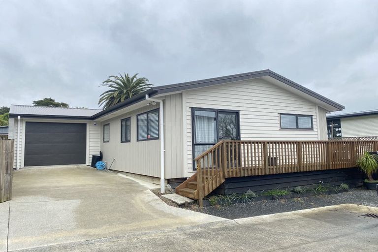 Photo of property in 6 Danden Way, Pukekohe, 2120
