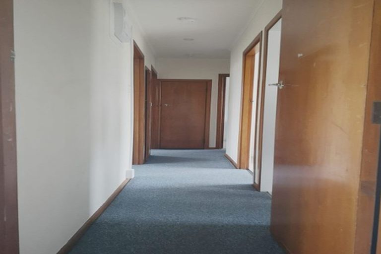 Photo of property in 2/7 Laburnum Road, New Windsor, Auckland, 0600