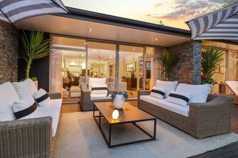 Photo of property in 77 Perry Street, Papanui, Christchurch, 8053