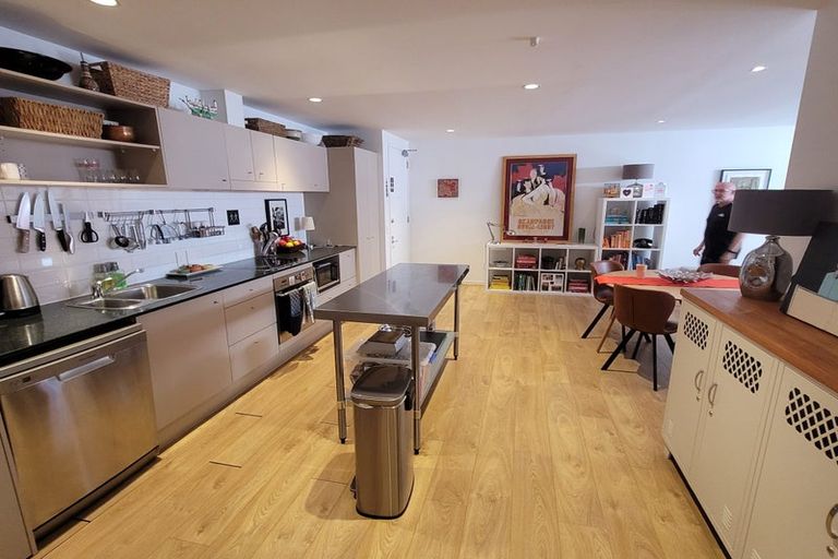 Photo of property in 1d/2 Dickens Street, Grey Lynn, Auckland, 1021