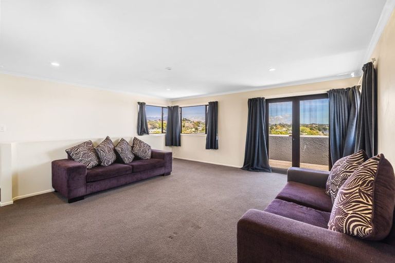 Photo of property in 49 Paynters Avenue, Strandon, New Plymouth, 4312