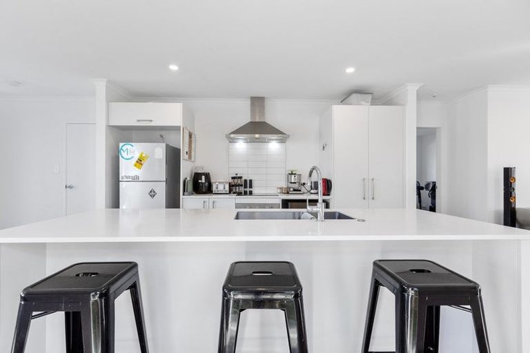 Photo of property in 9 Te Wharo Drive, Papamoa, 3118