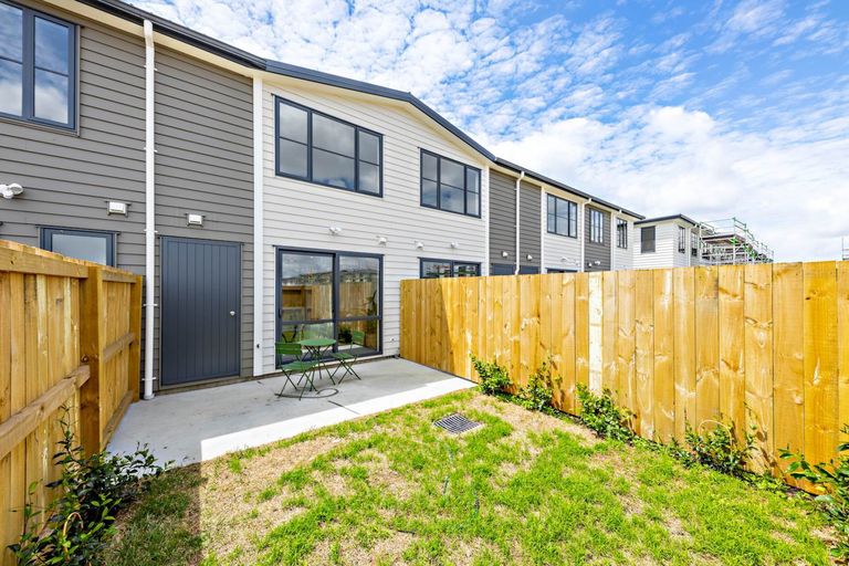 Photo of property in 11 Saddleback Crescent, Papakura, 2110