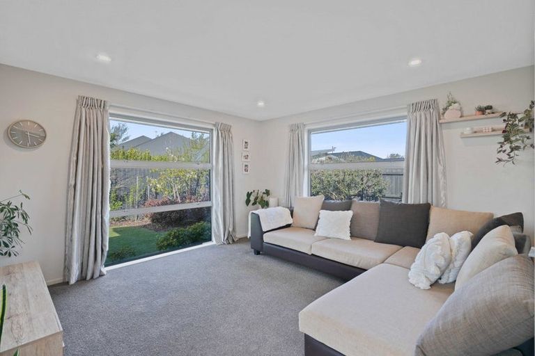 Photo of property in 6 Piper Street, Halswell, Christchurch, 8025