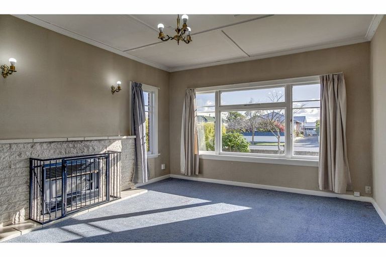 Photo of property in 16 Saint George Street, Watlington, Timaru, 7910